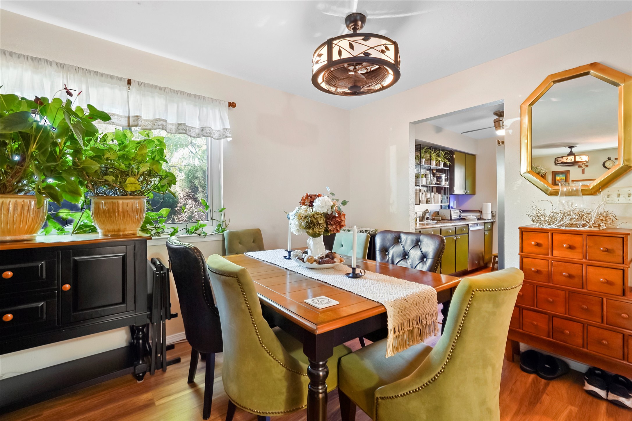 1300 Iris Street 101