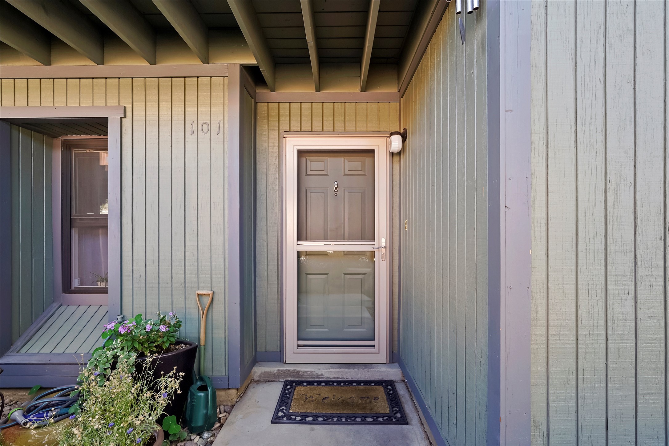 1300 Iris Street 101