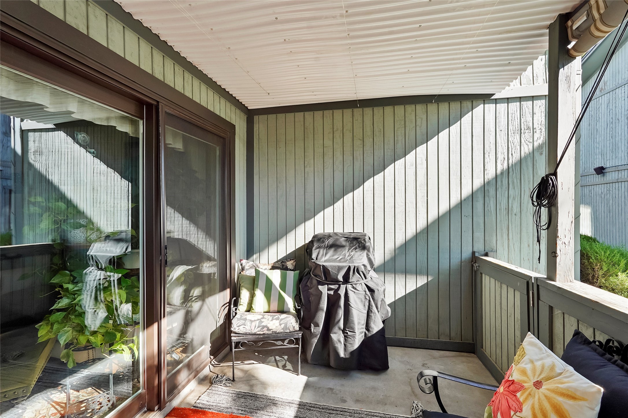 1300 Iris Street 101