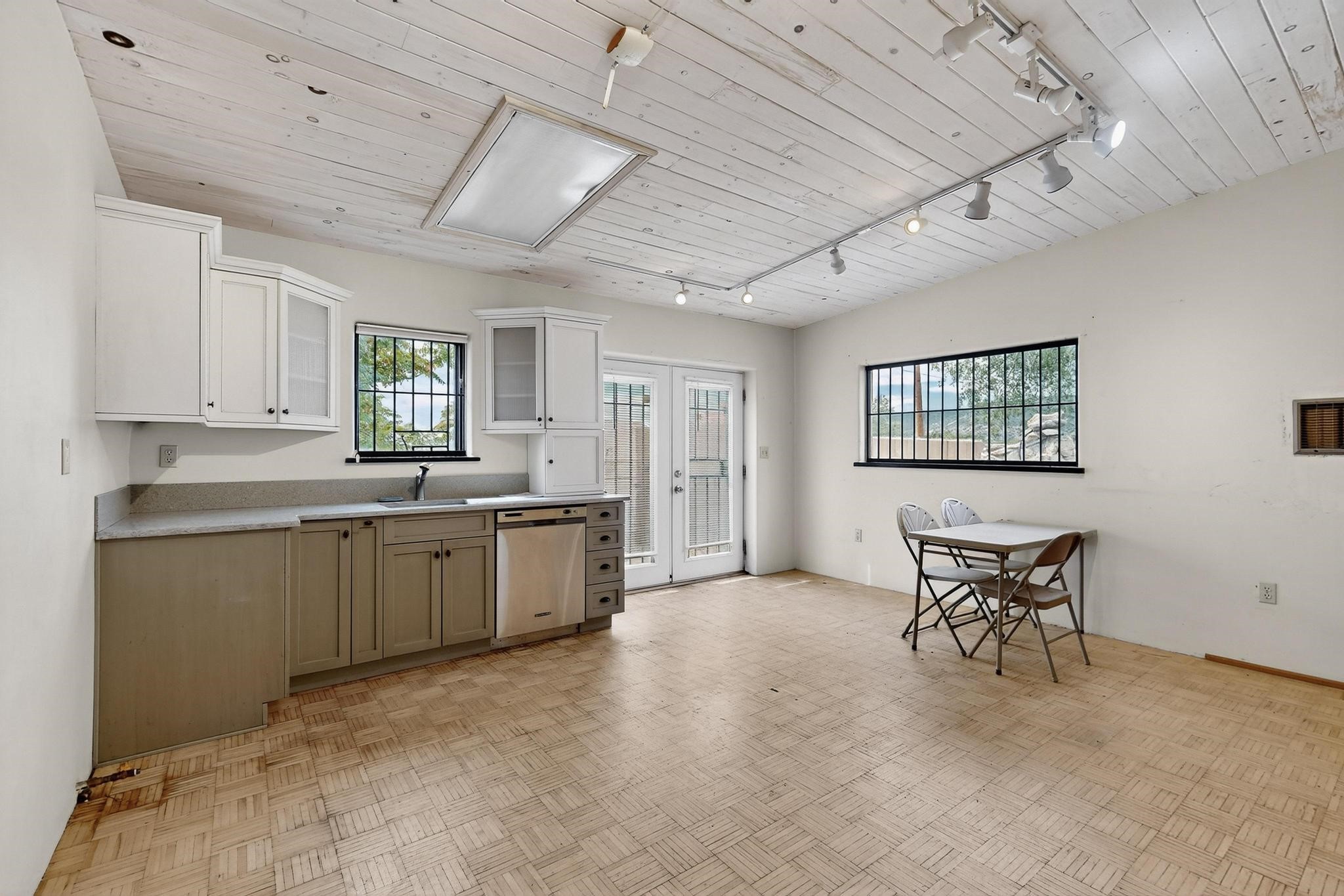 1042 County Rd 41