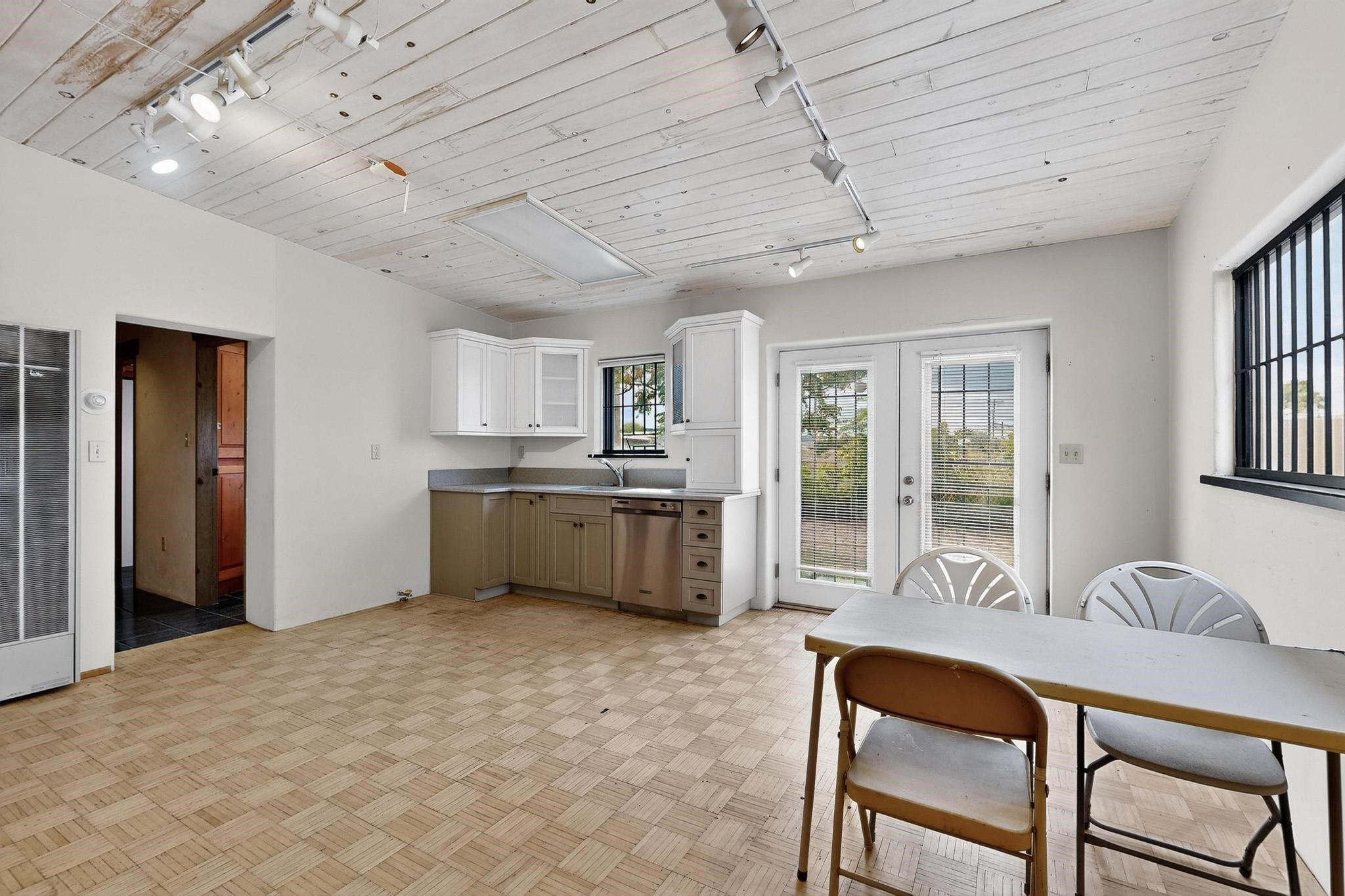 1042 County Rd 41