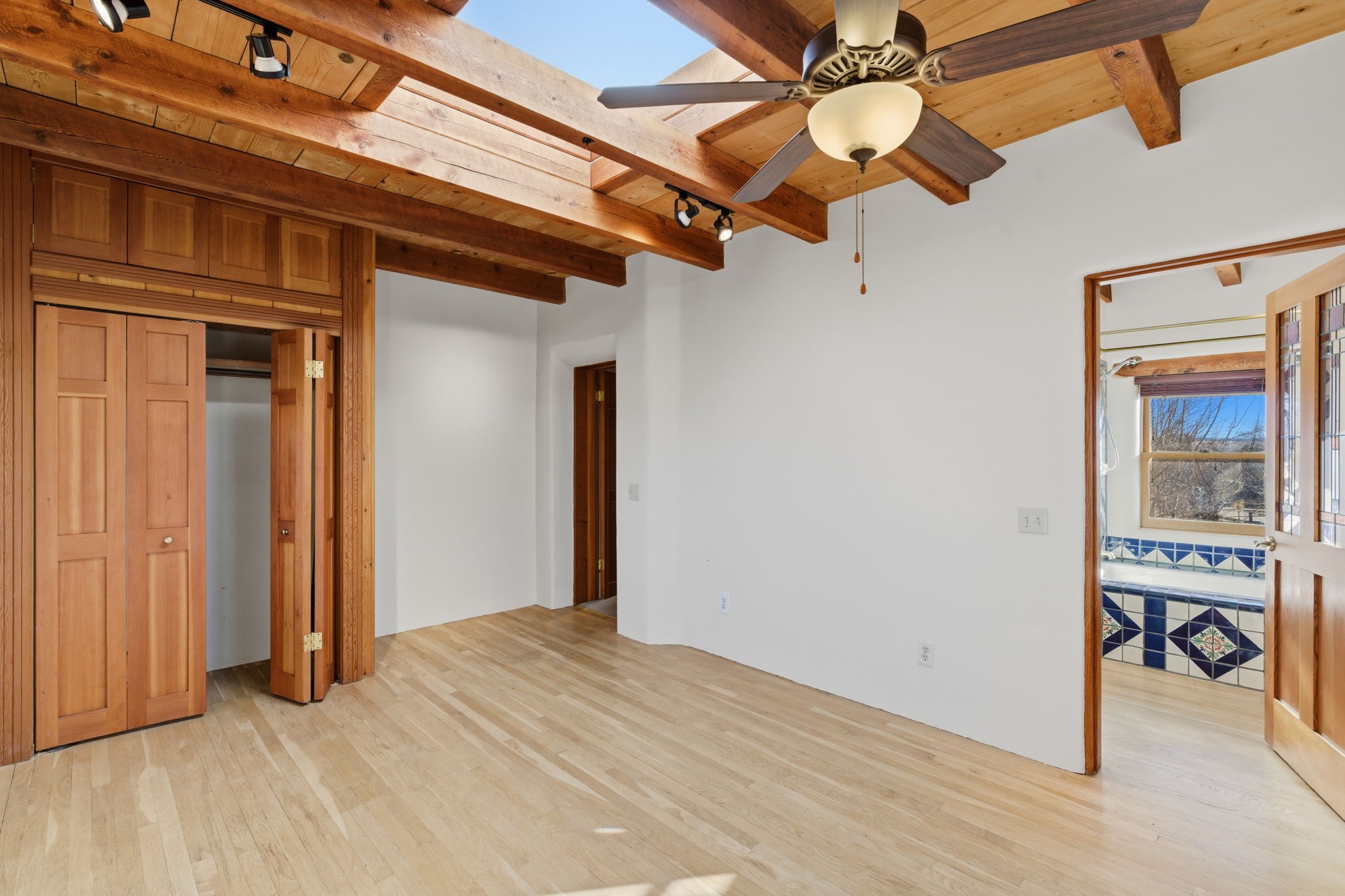 919 Camino Los Abuelos