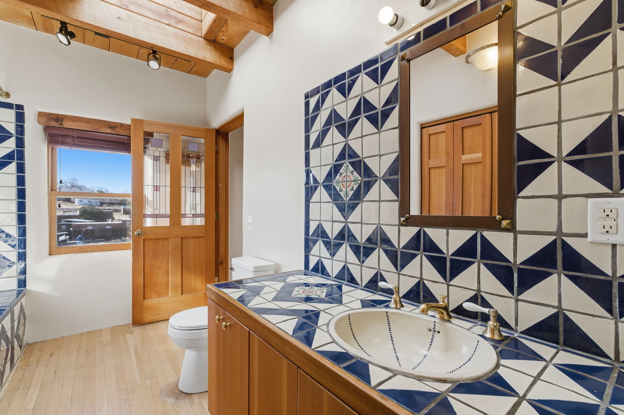 919 Camino Los Abuelos