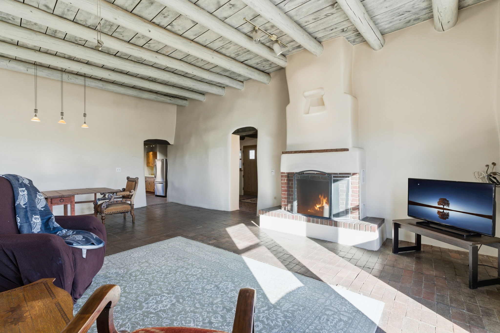 919 Camino Los Abuelos