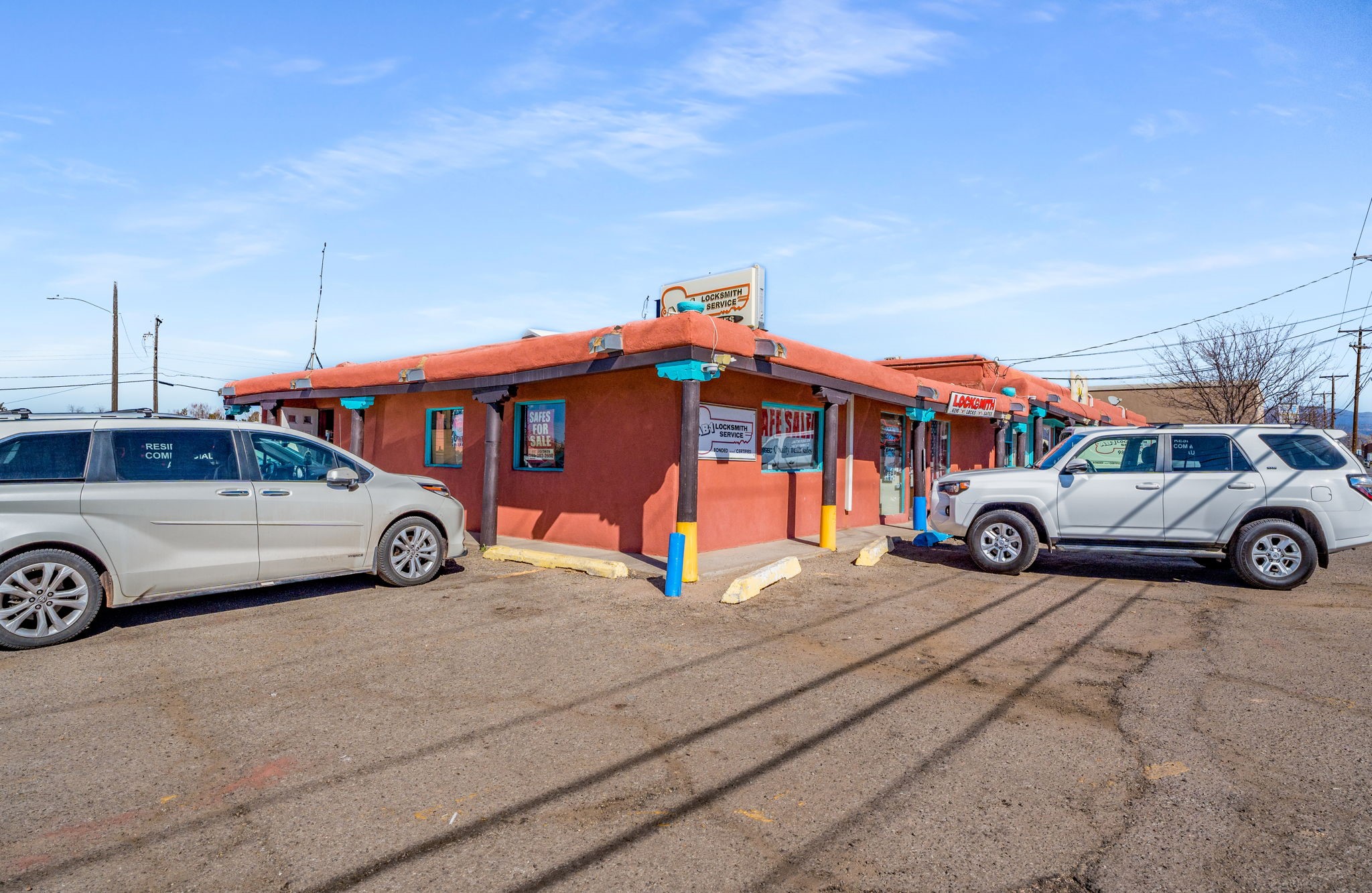 1915 Cerrillos Rd