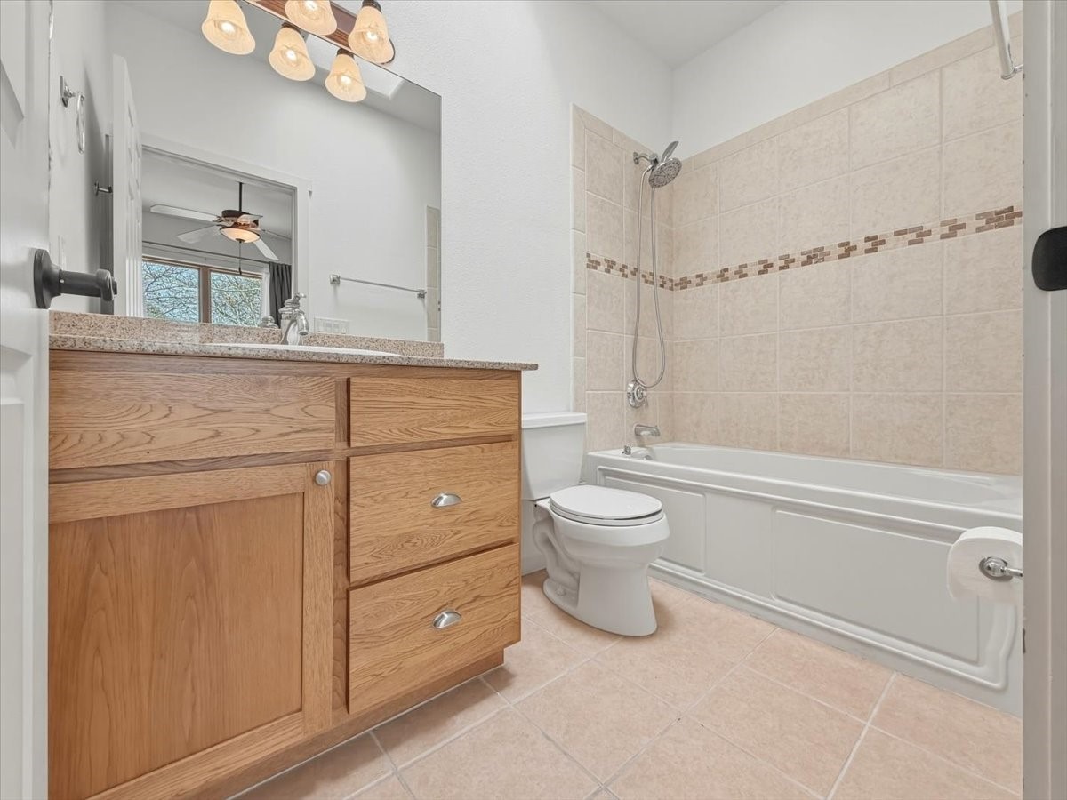 601 San Mateo 200