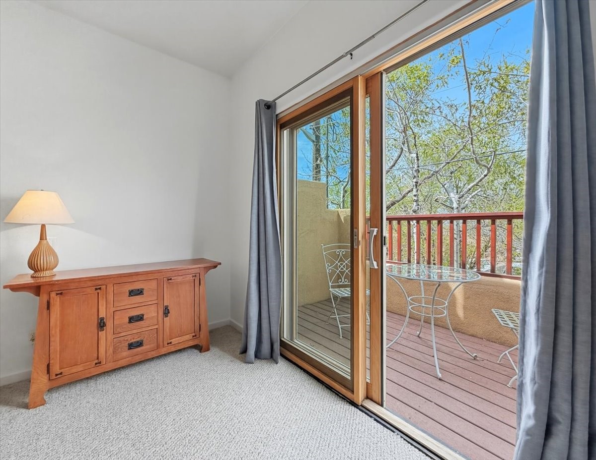 601 San Mateo 200