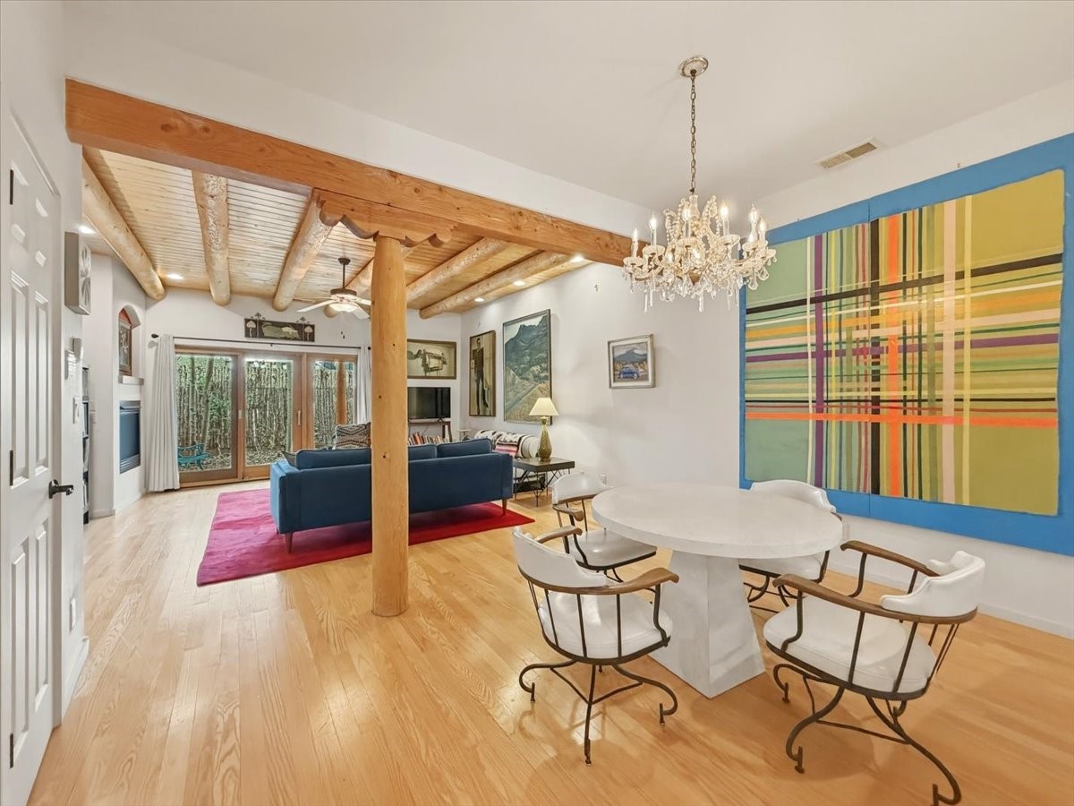 601 San Mateo 200