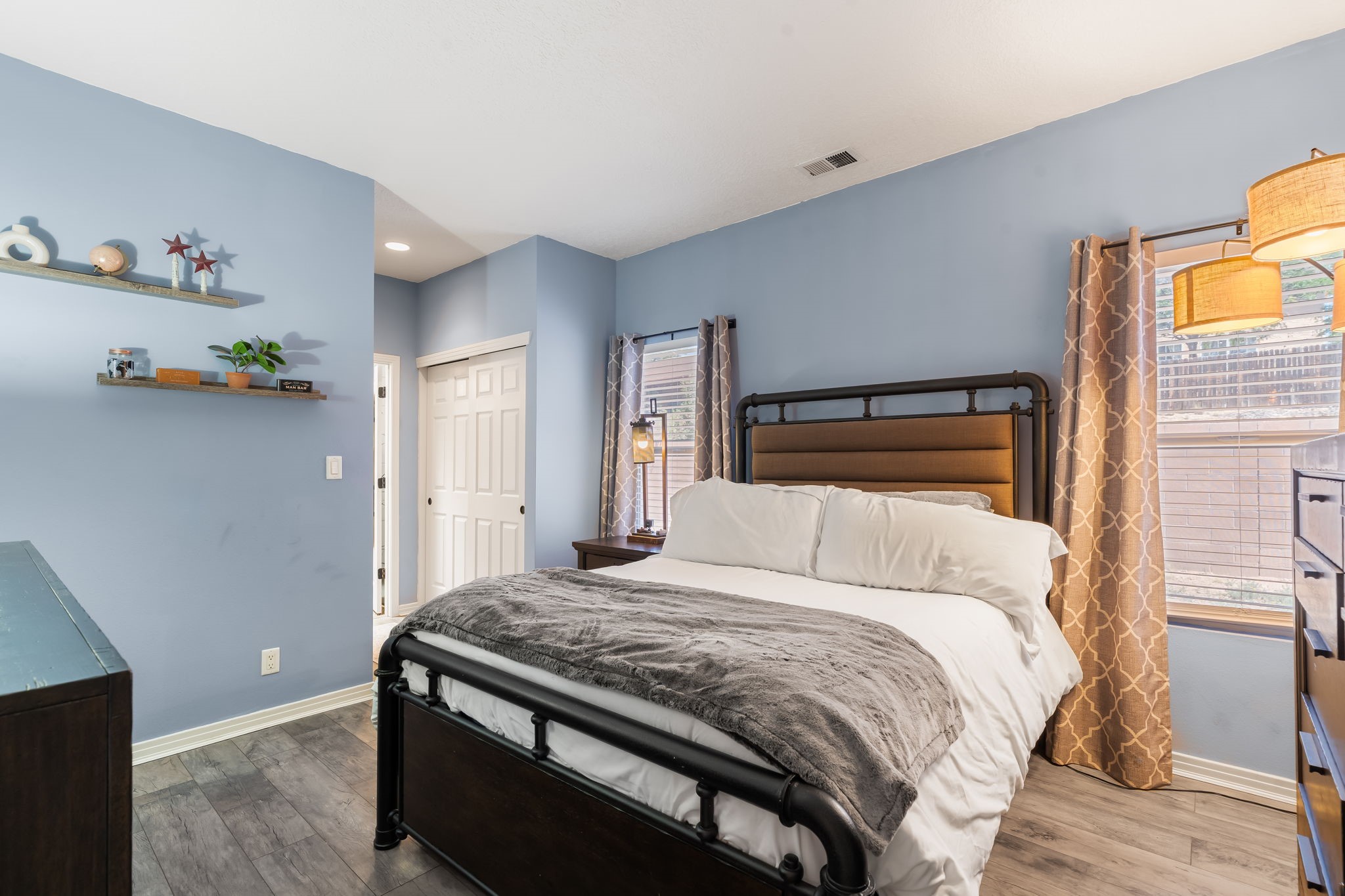 4453 Contenta Ridge