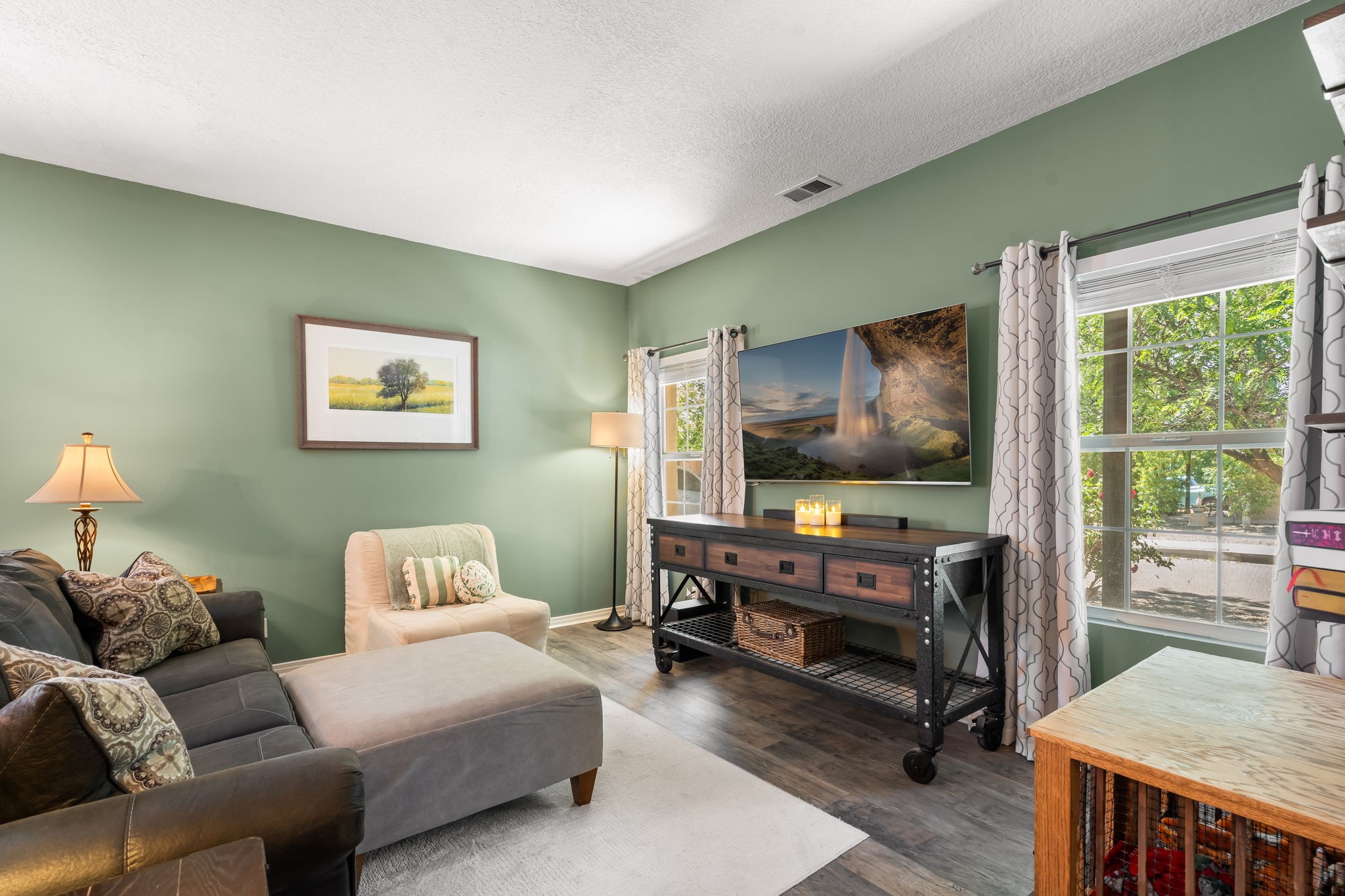 4453 Contenta Ridge