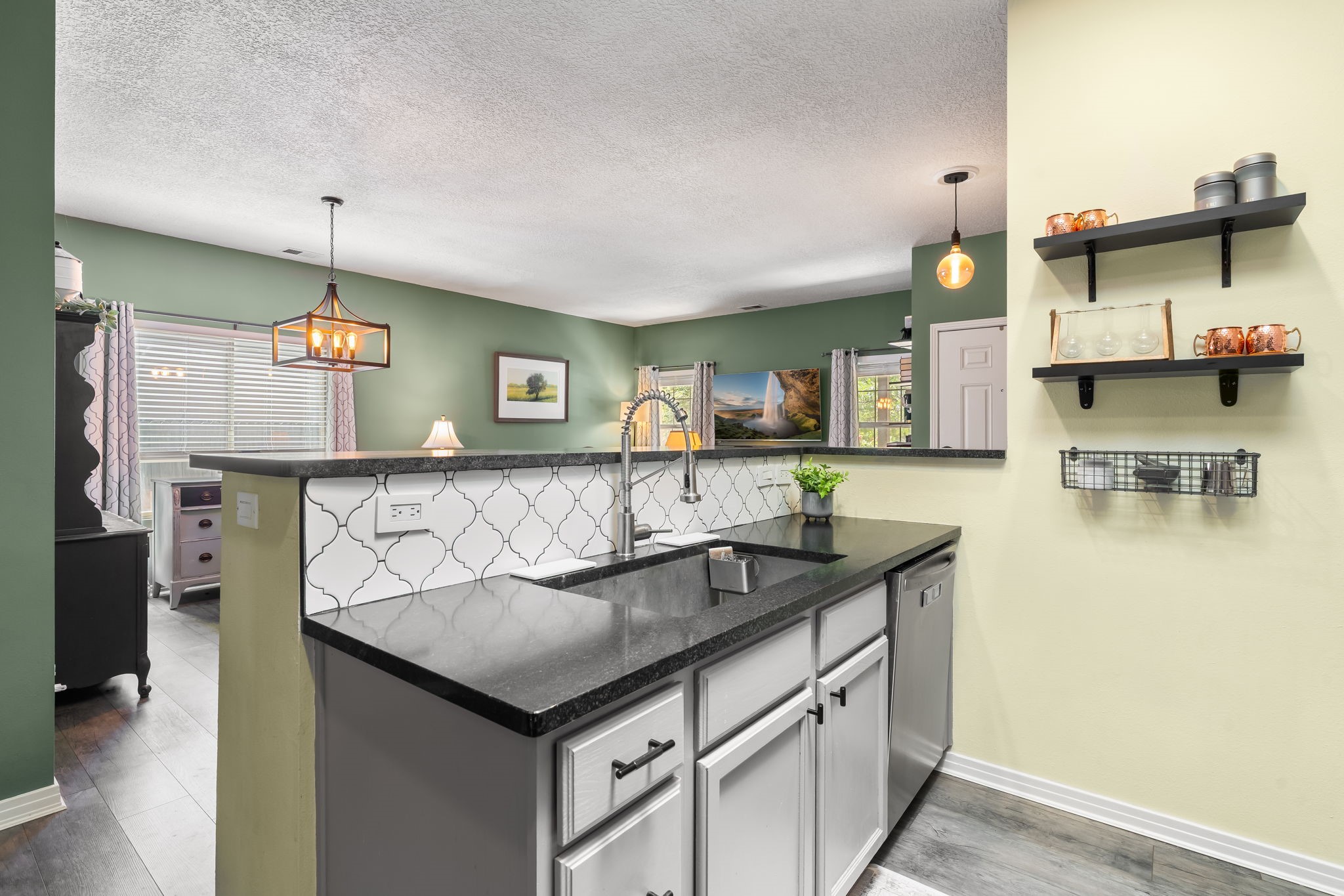 4453 Contenta Ridge
