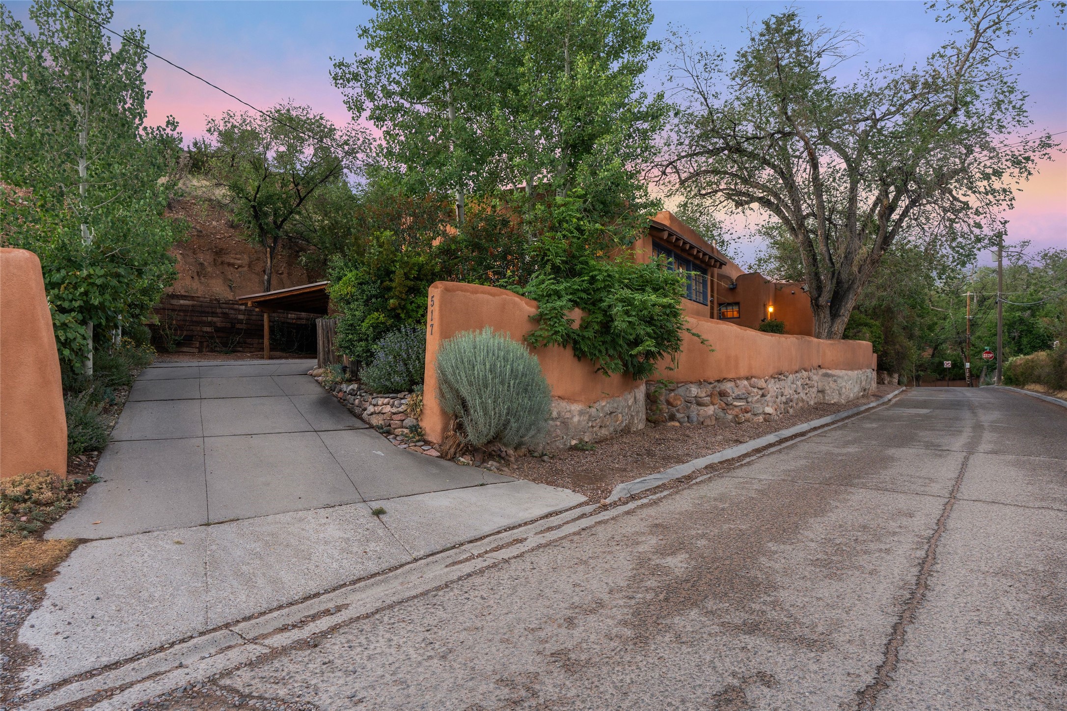 517 Hillside Avenue