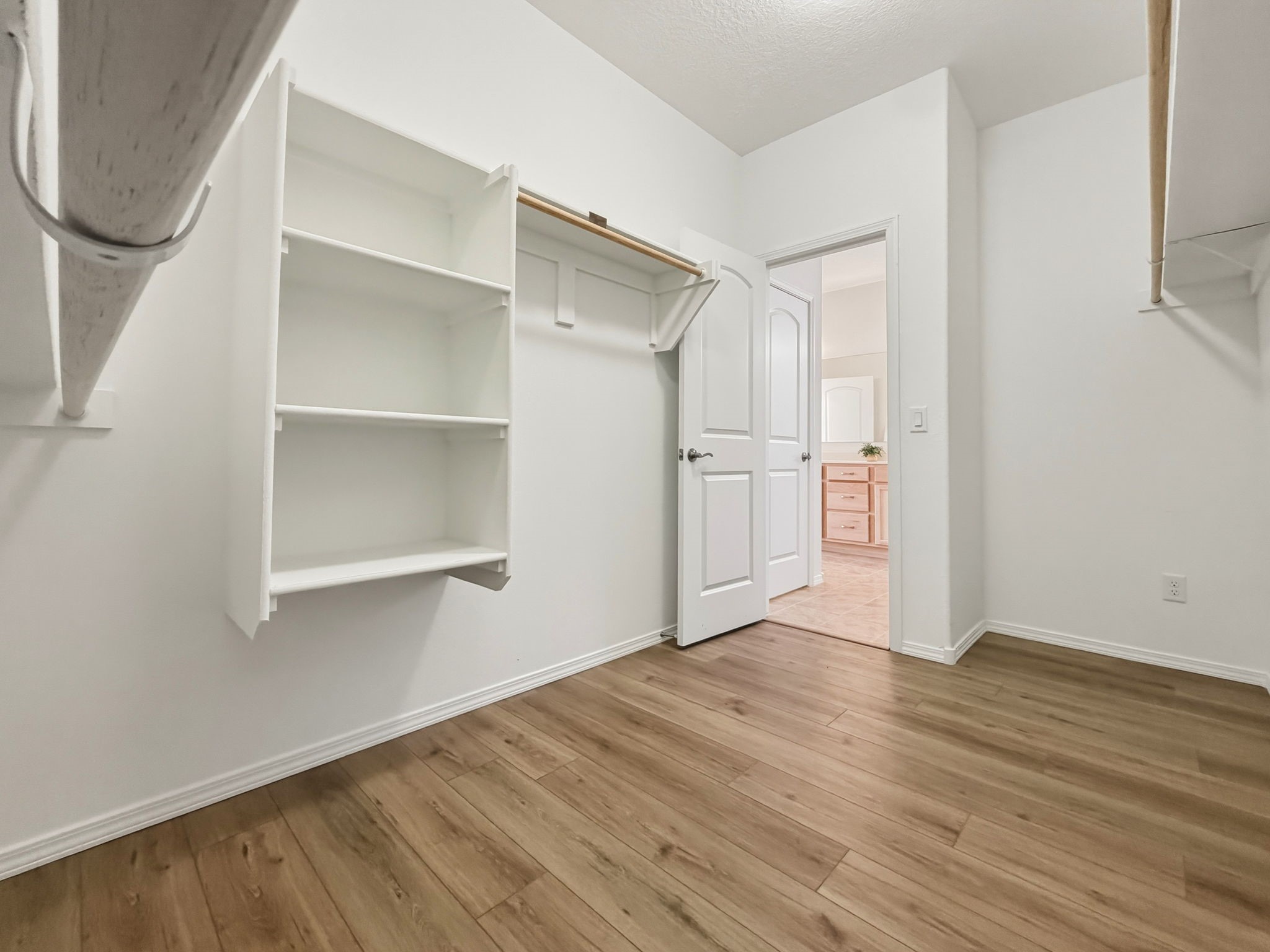 25 Wirecrest Lane