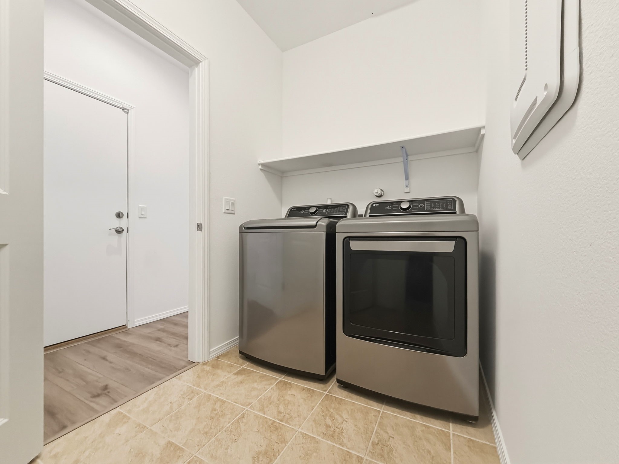 25 Wirecrest Lane