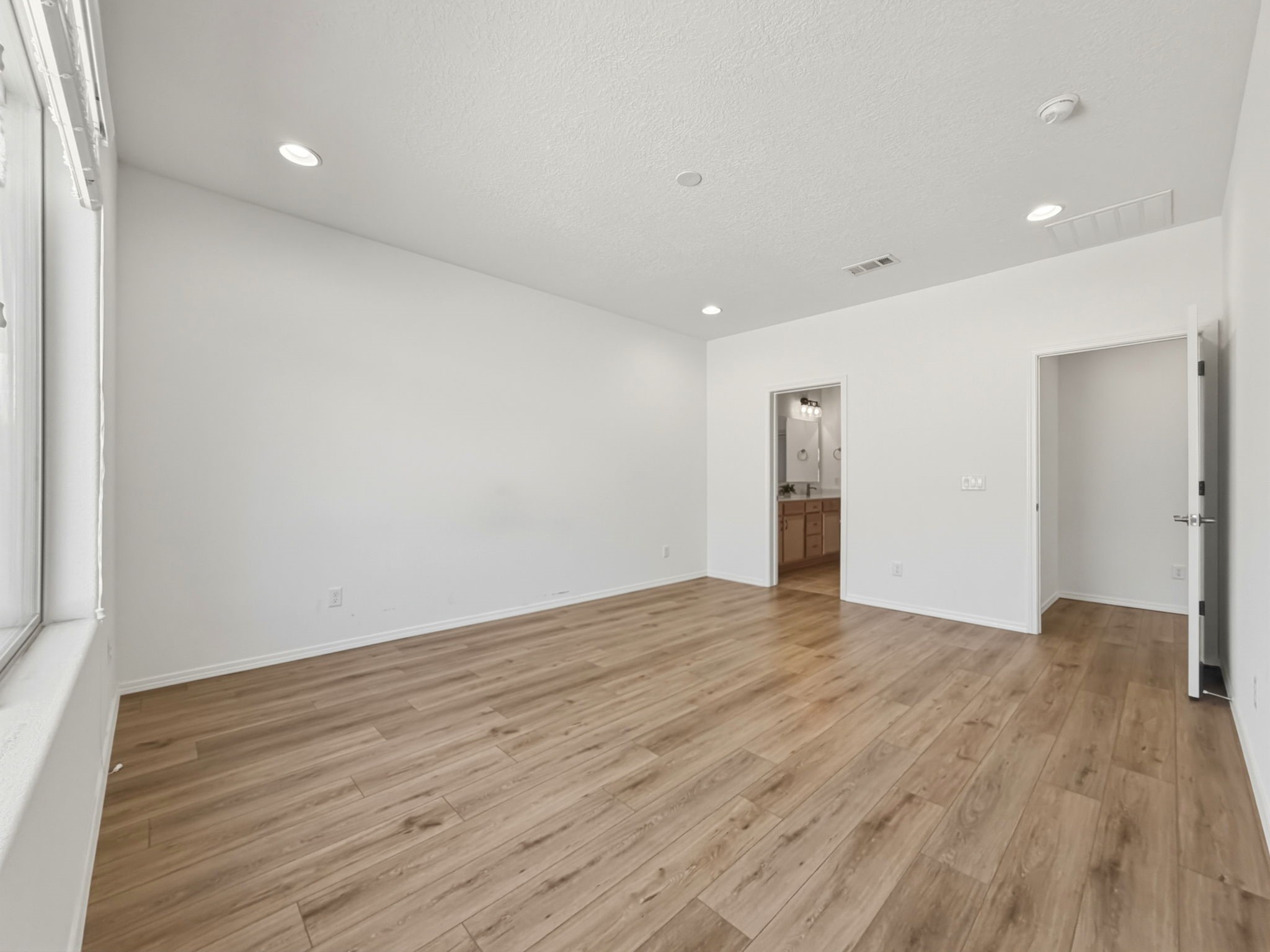 25 Wirecrest Lane