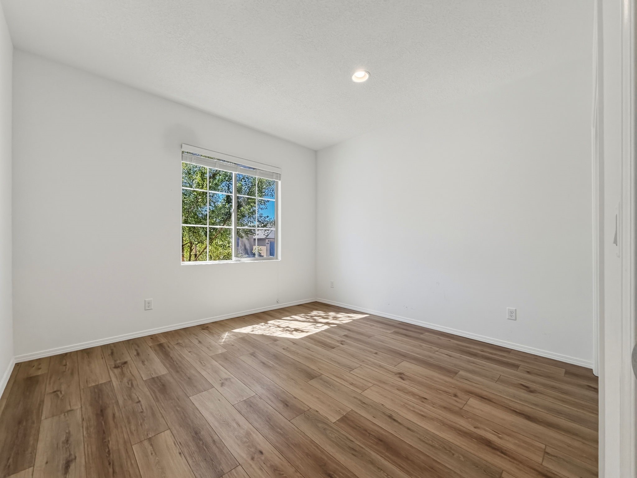 25 Wirecrest Lane