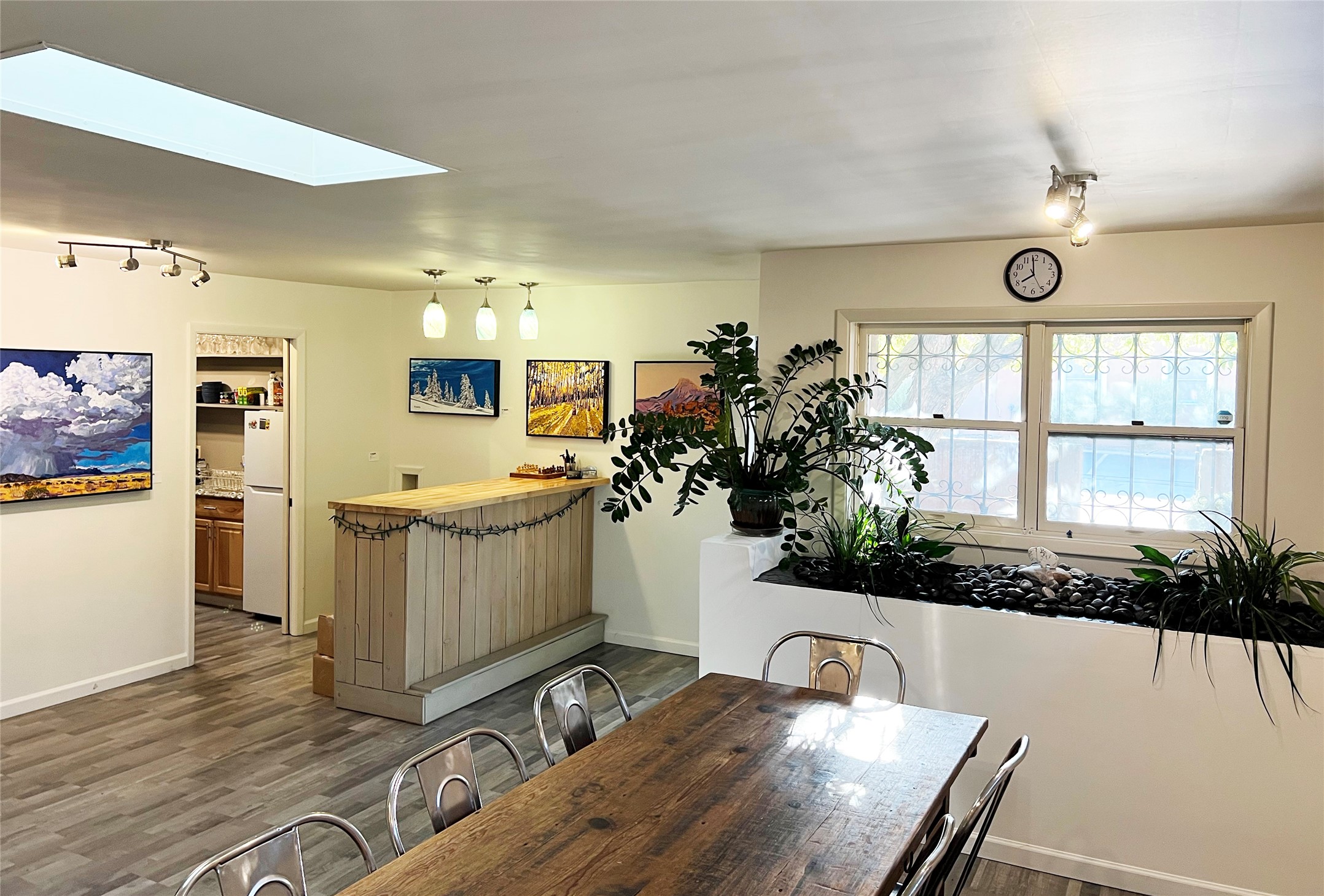 1456 S Saint Francis