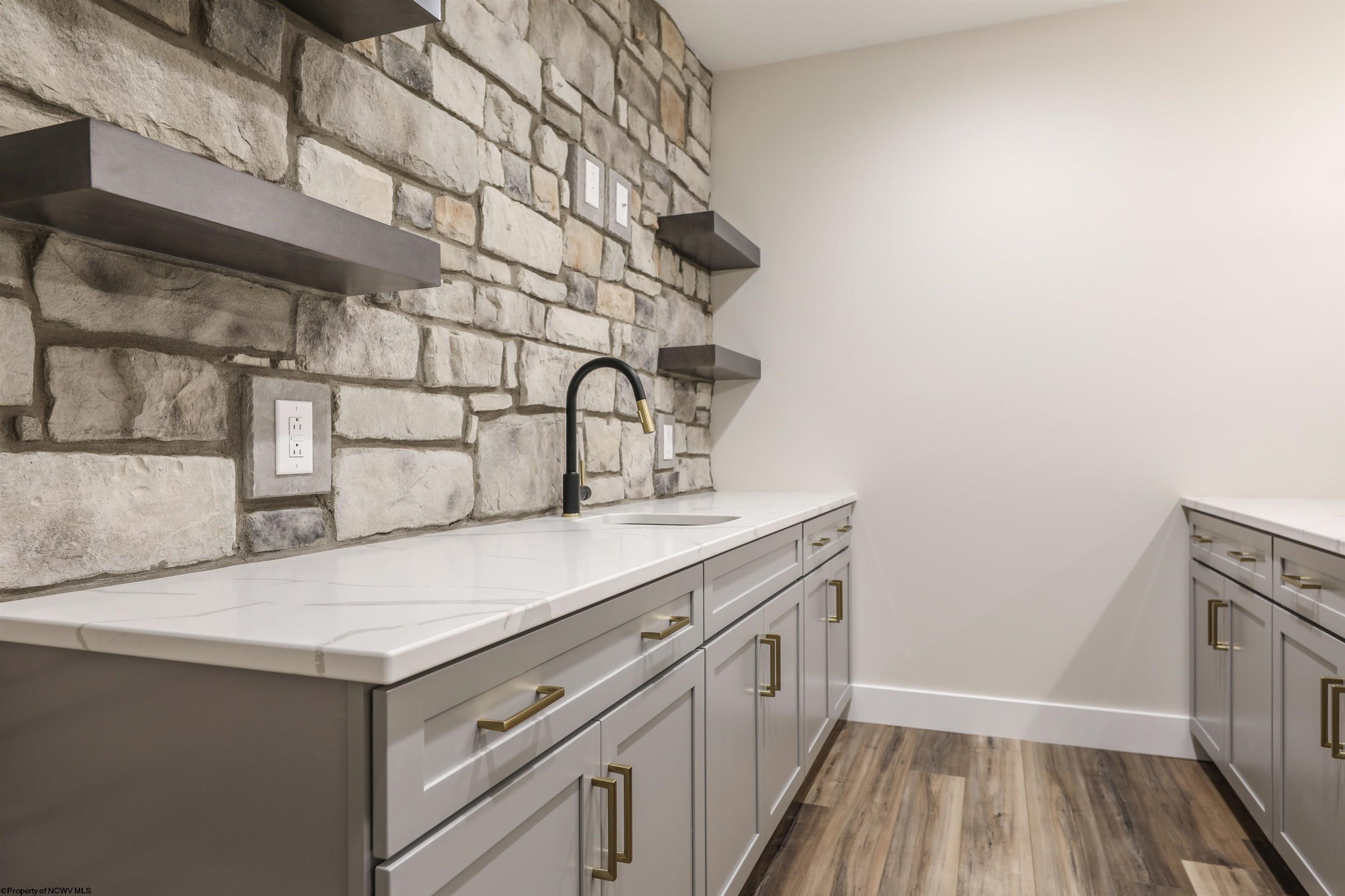 68 Hidden Brook Circle