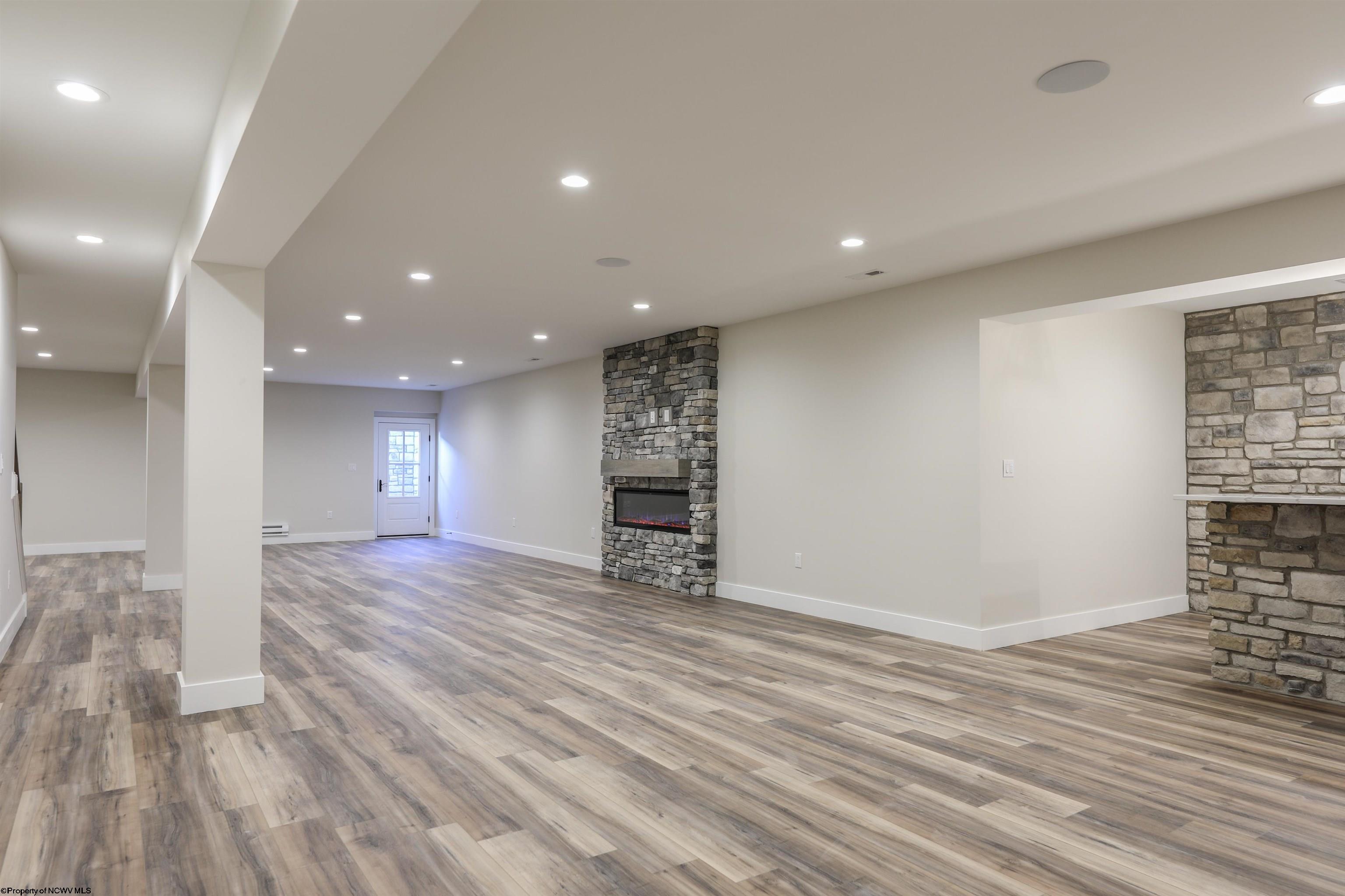 68 Hidden Brook Circle