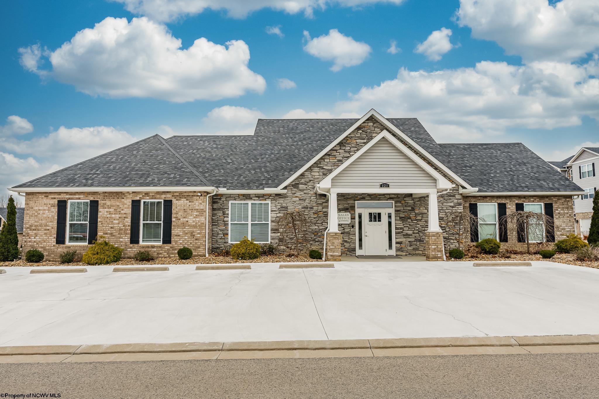 2044 Mountain Ash Lane