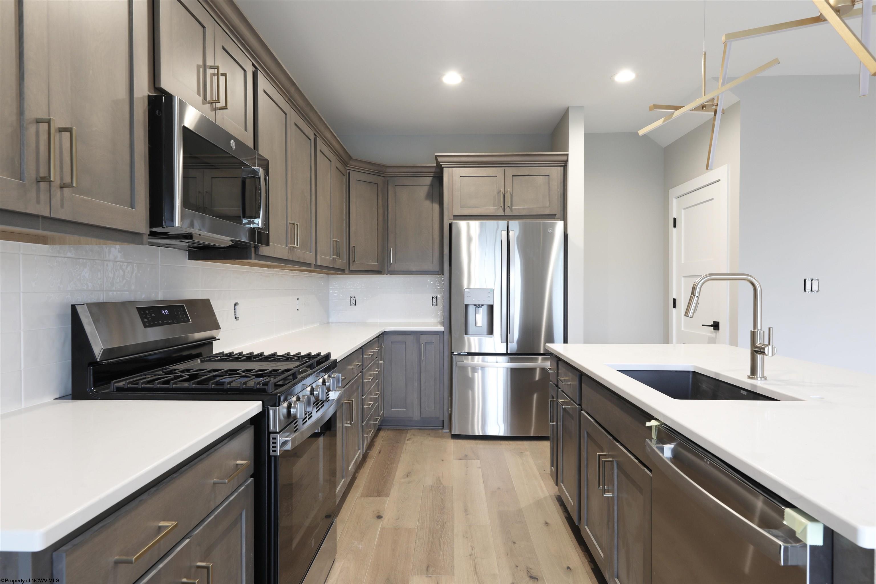 1639 Van Voorhis Road