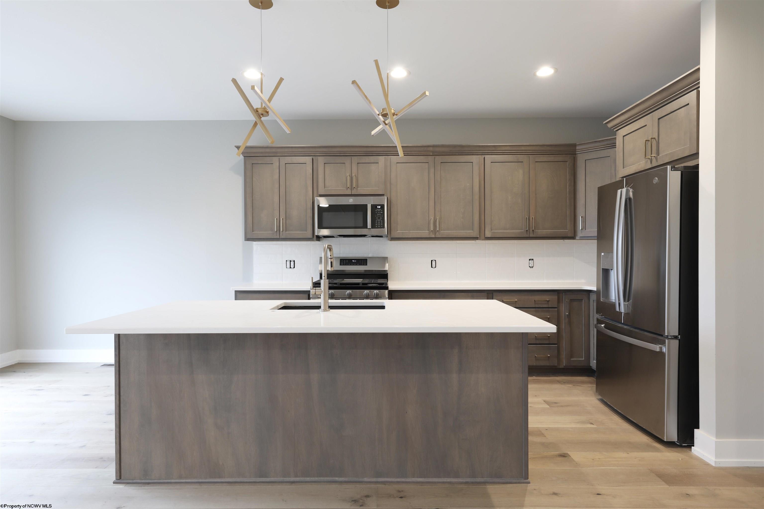 1639 Van Voorhis Road