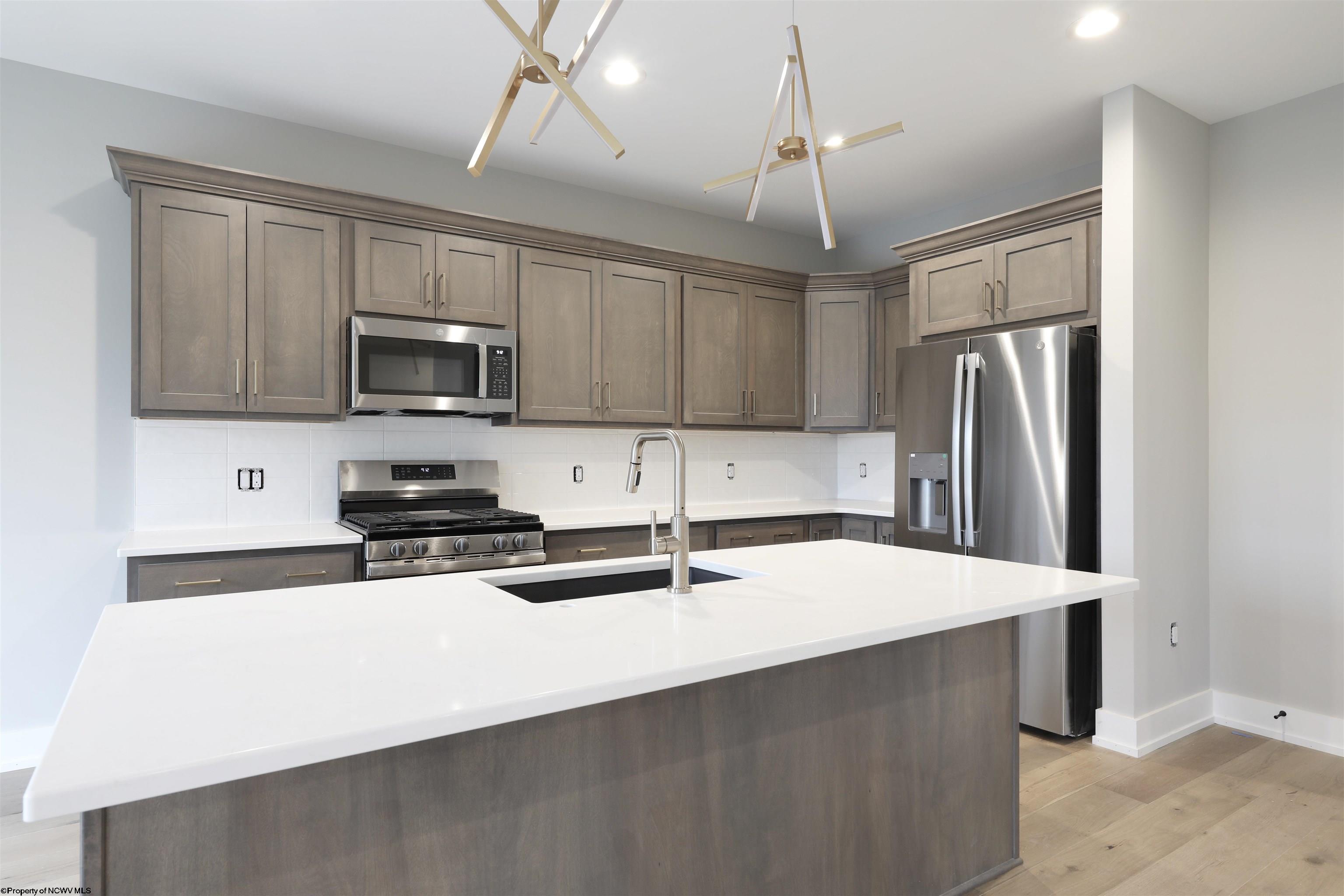 1641 Van Voorhis Road