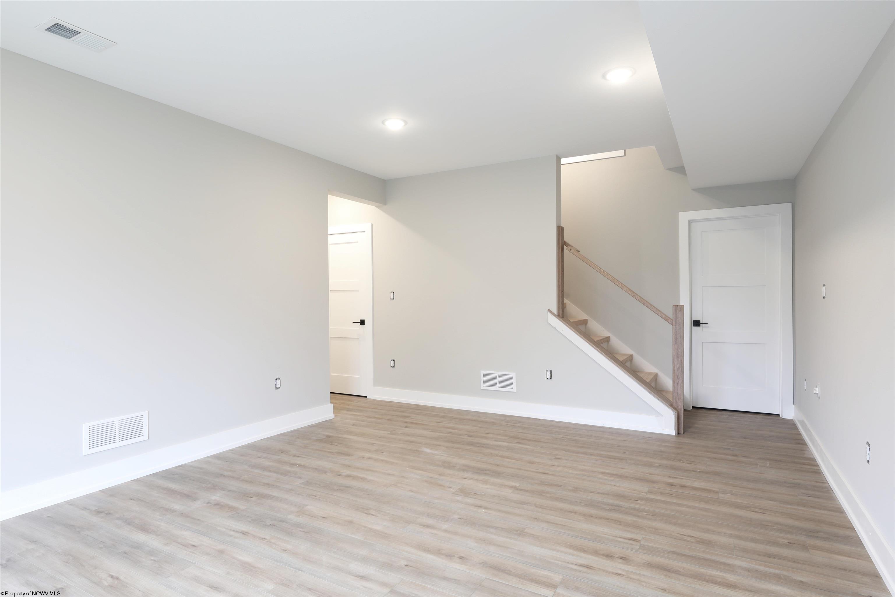 1641 Van Voorhis Road