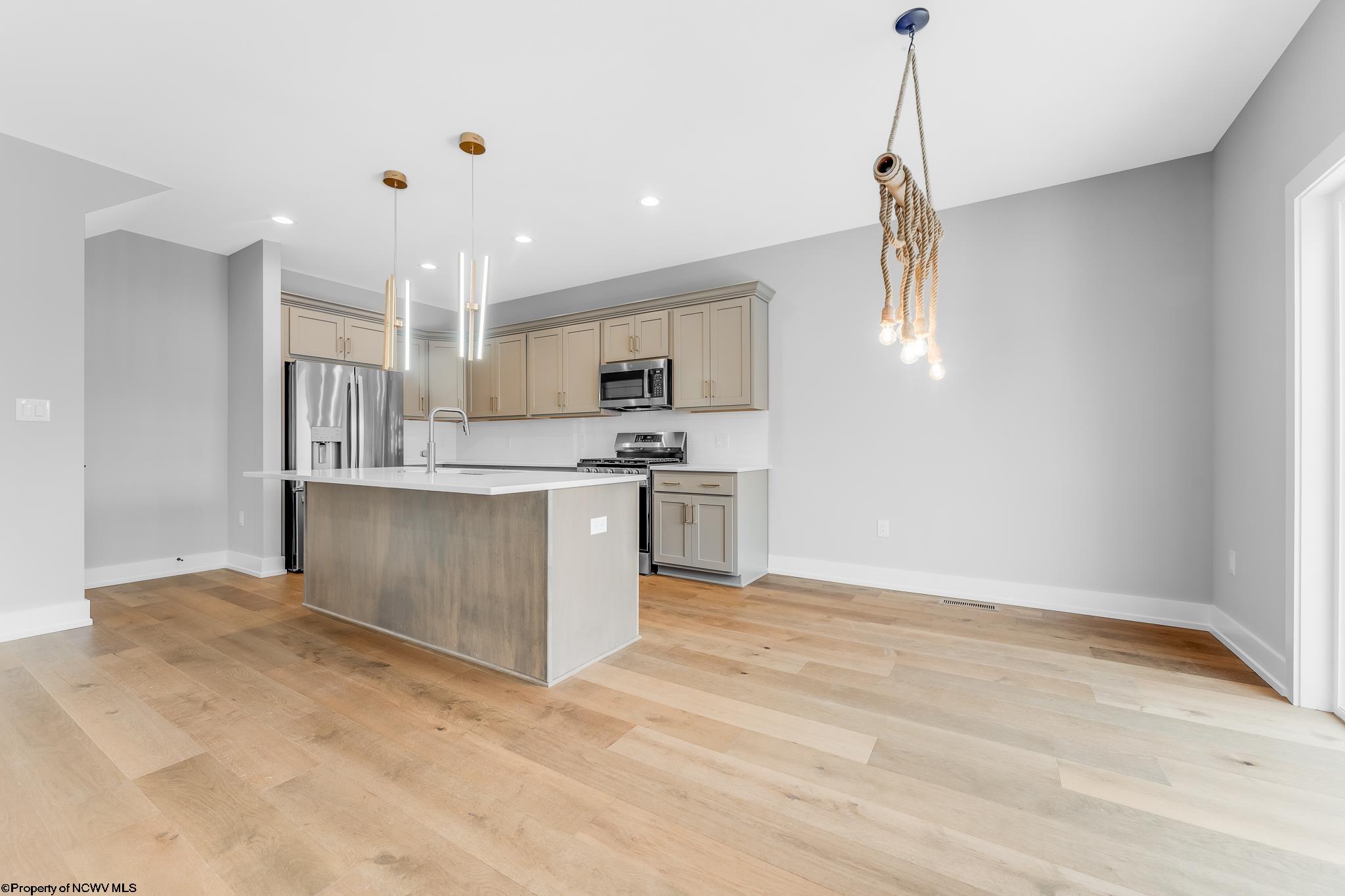 1647 Van Voorhis Road