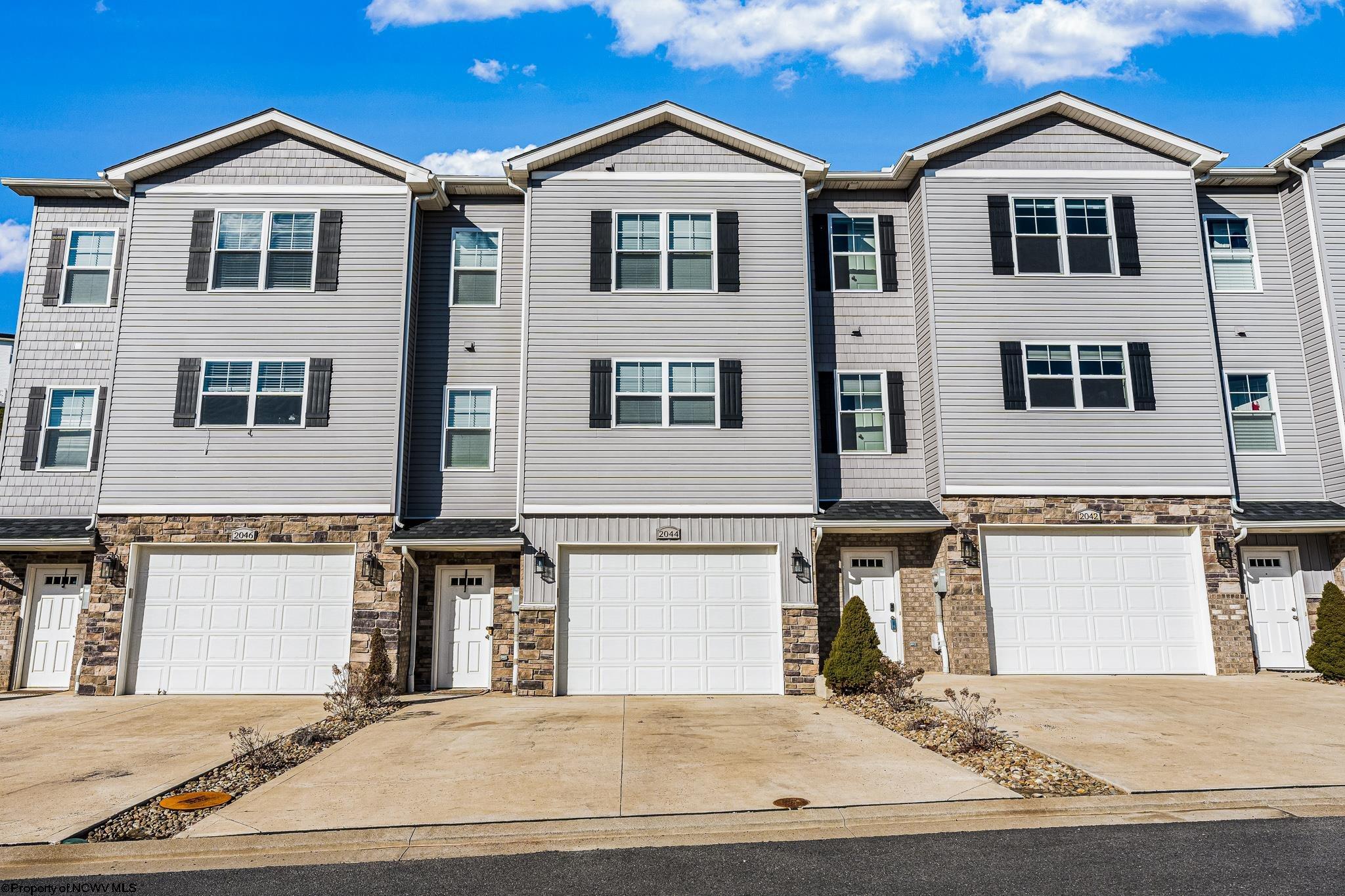 2044 Mountain Ash Lane