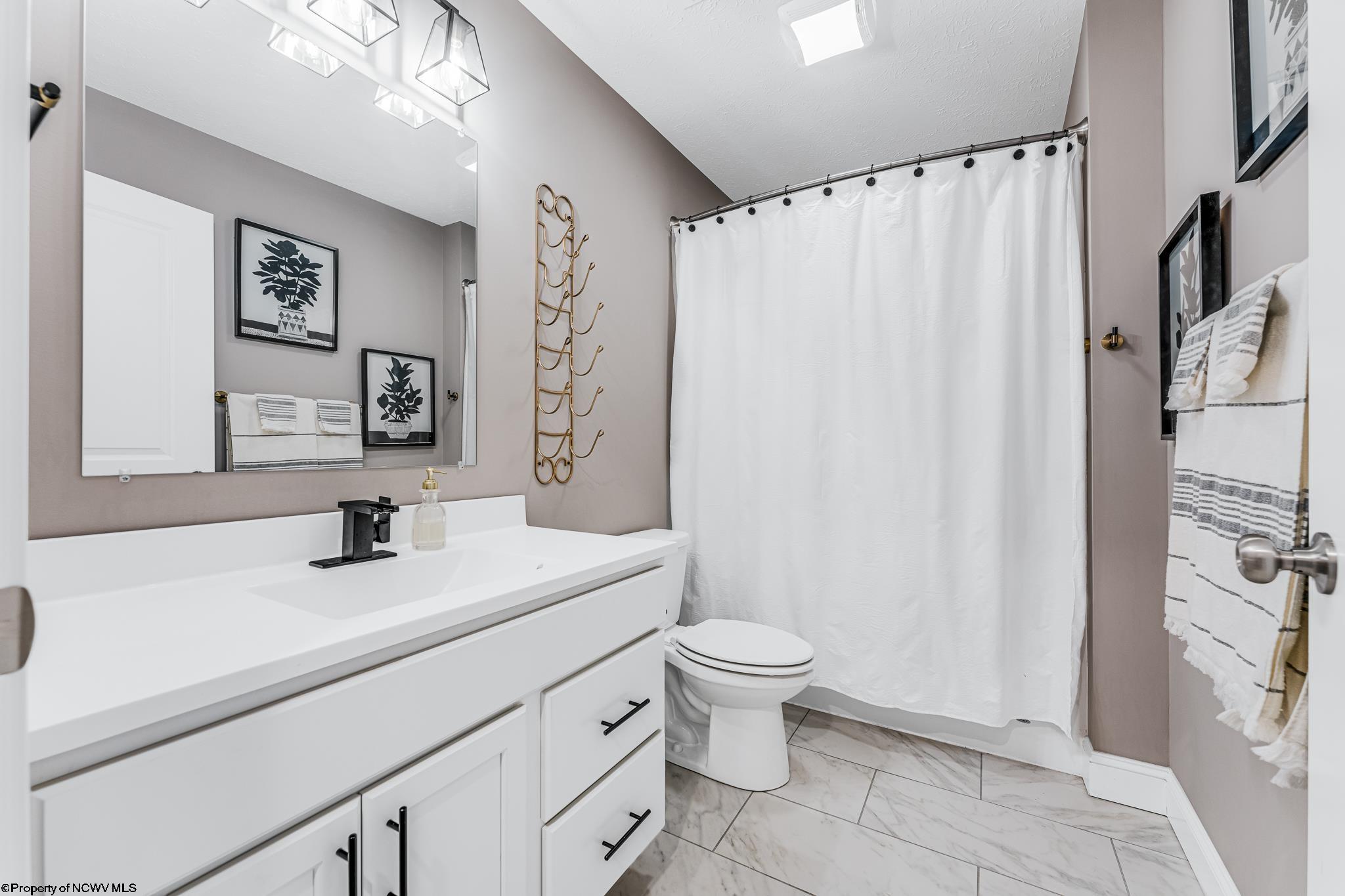 2044 Mountain Ash Lane