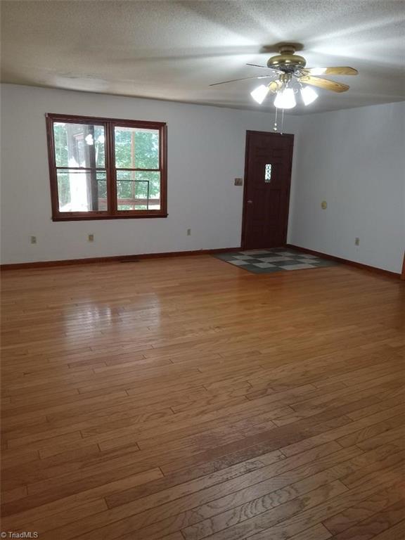 917 Lake Drive 9