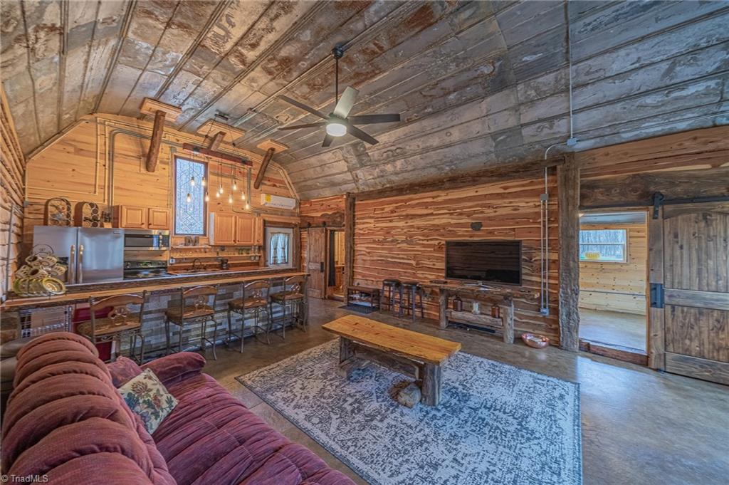 2212 Old Winston Road