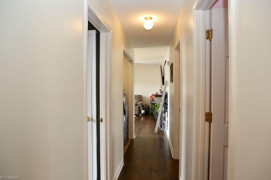 5 Stones Throw Court