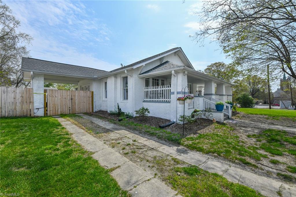 17 Cramer Street