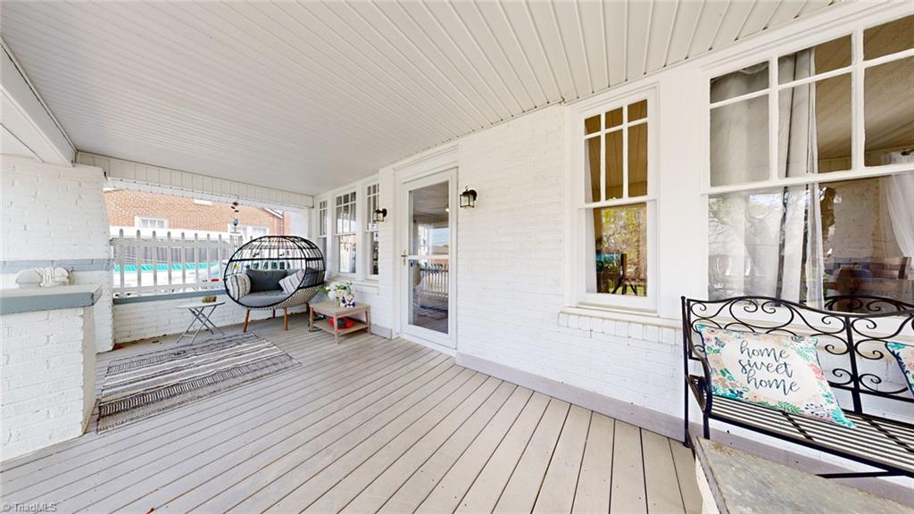 17 Cramer Street