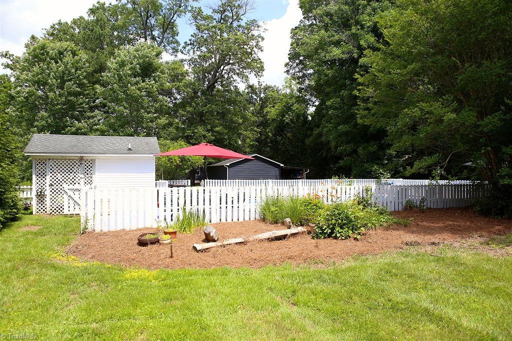 220 Fleer Road