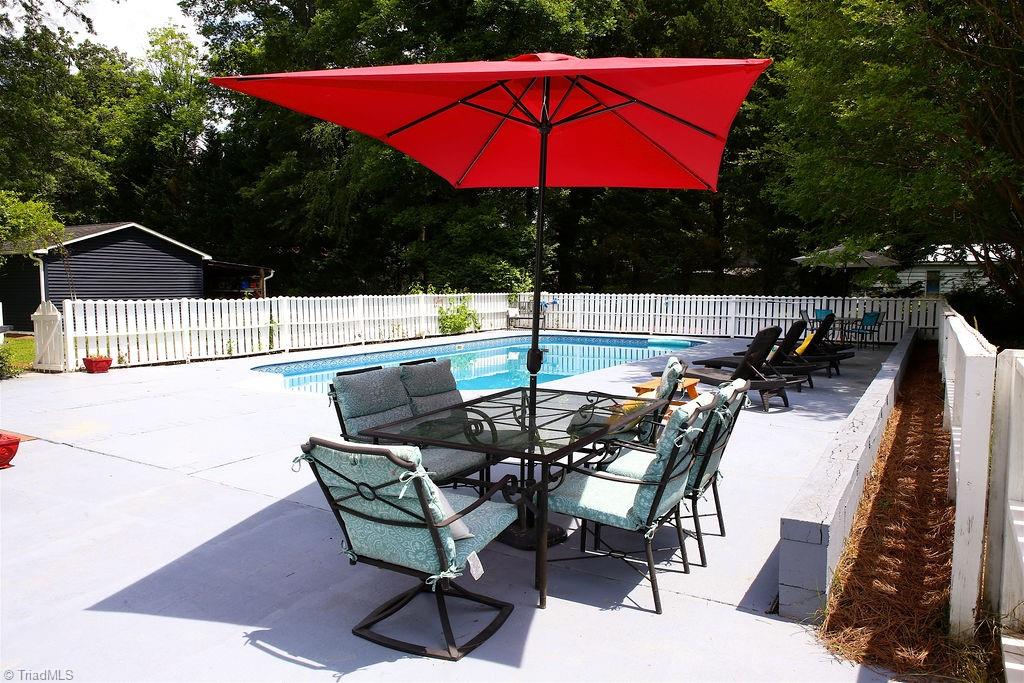 220 Fleer Road