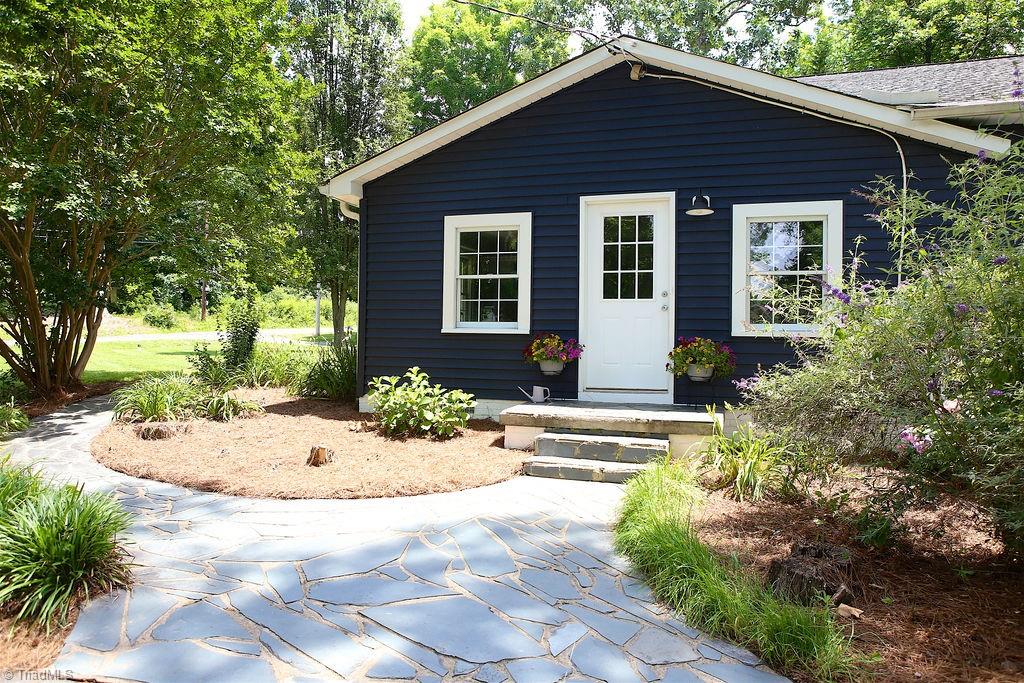 220 Fleer Road
