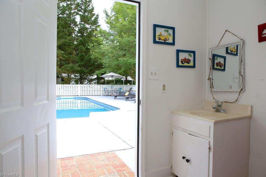 220 Fleer Road
