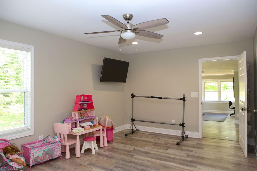 220 Fleer Road