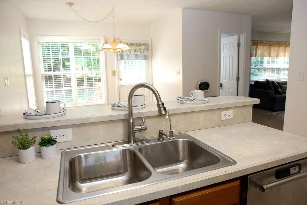 392 Arbor Trail