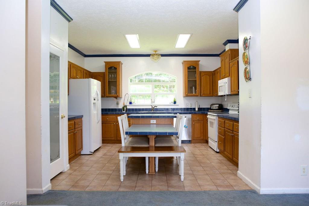 1212 Yates Road