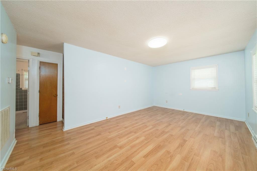 5380 Green Drive