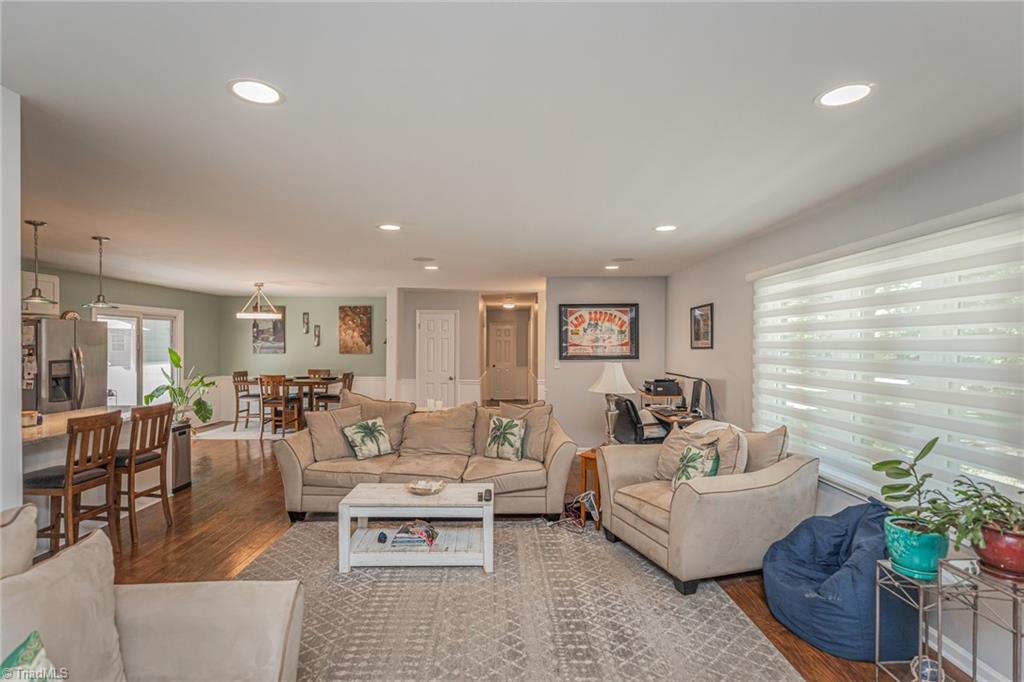 1001 Springwood Lane