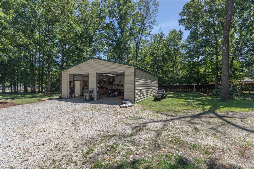 1001 Springwood Lane