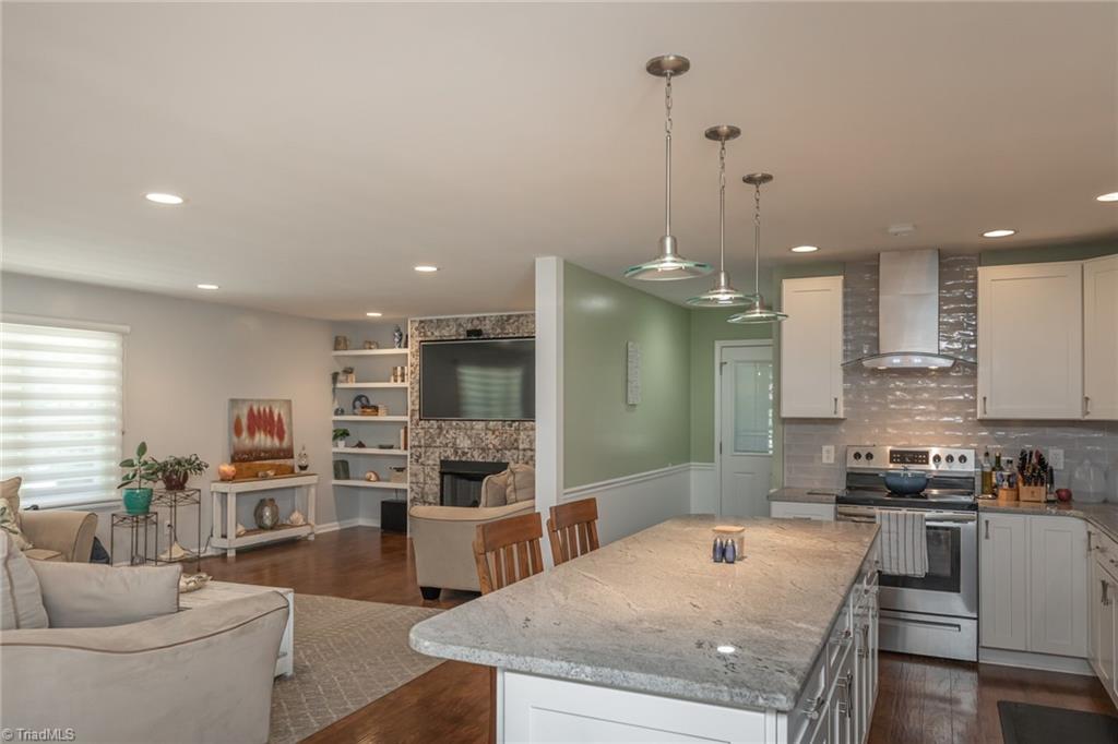 1001 Springwood Lane