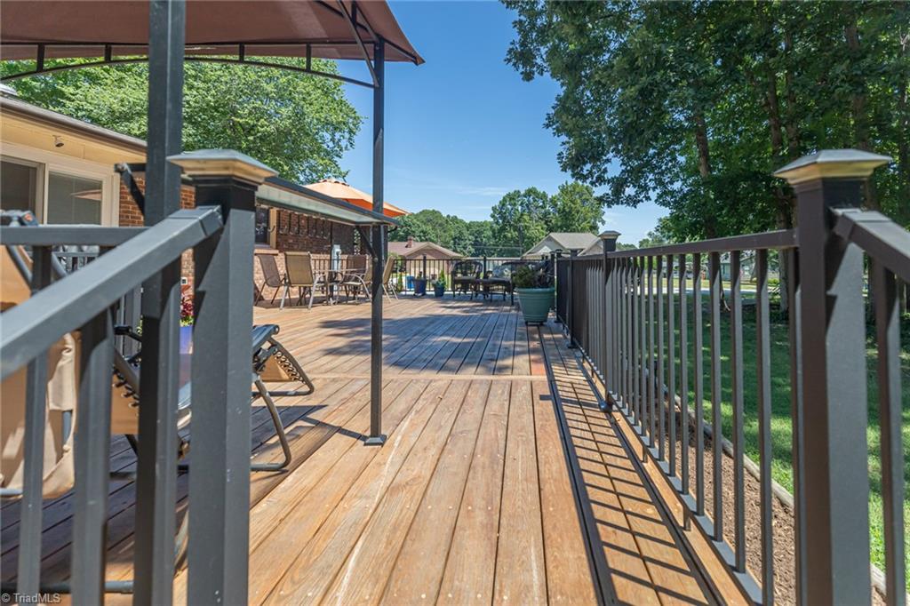 1001 Springwood Lane