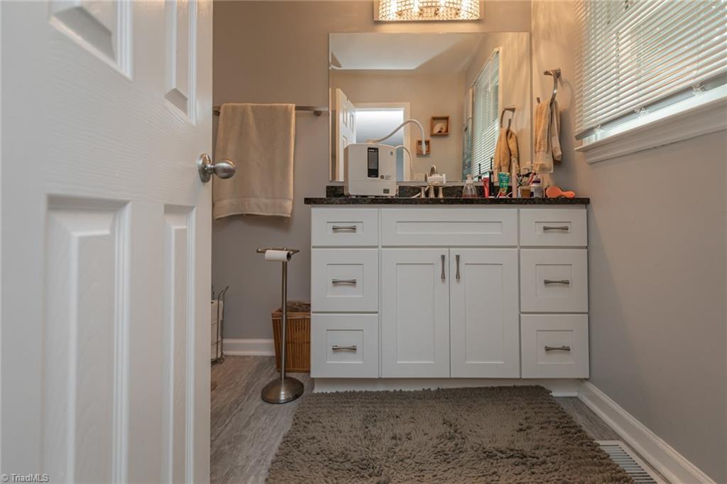 1001 Springwood Lane