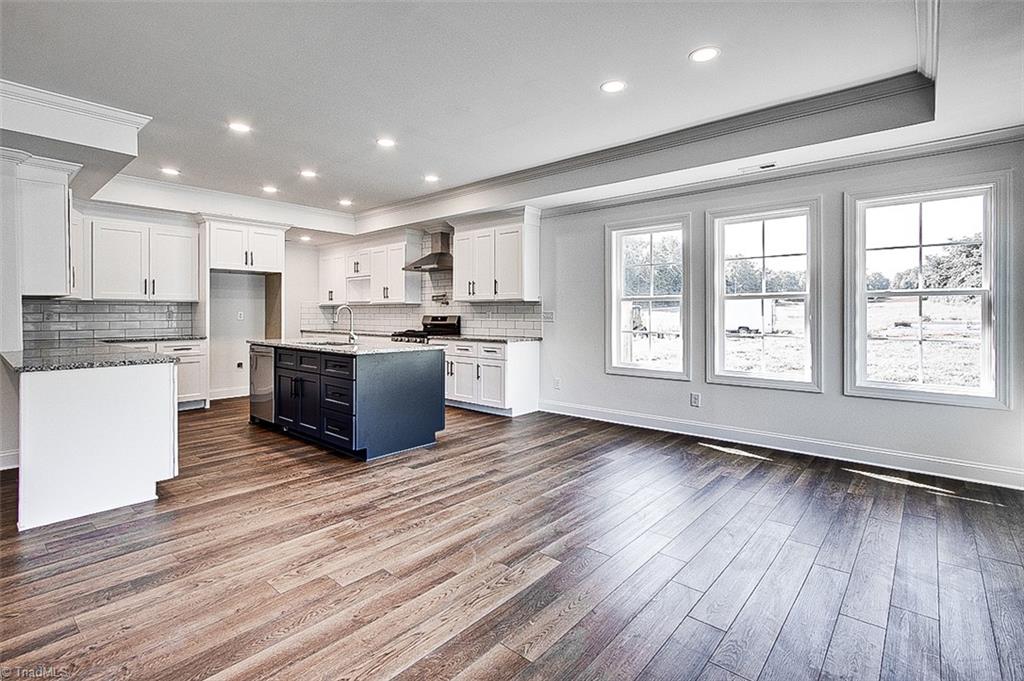 3096 Gallimore Dairy Road